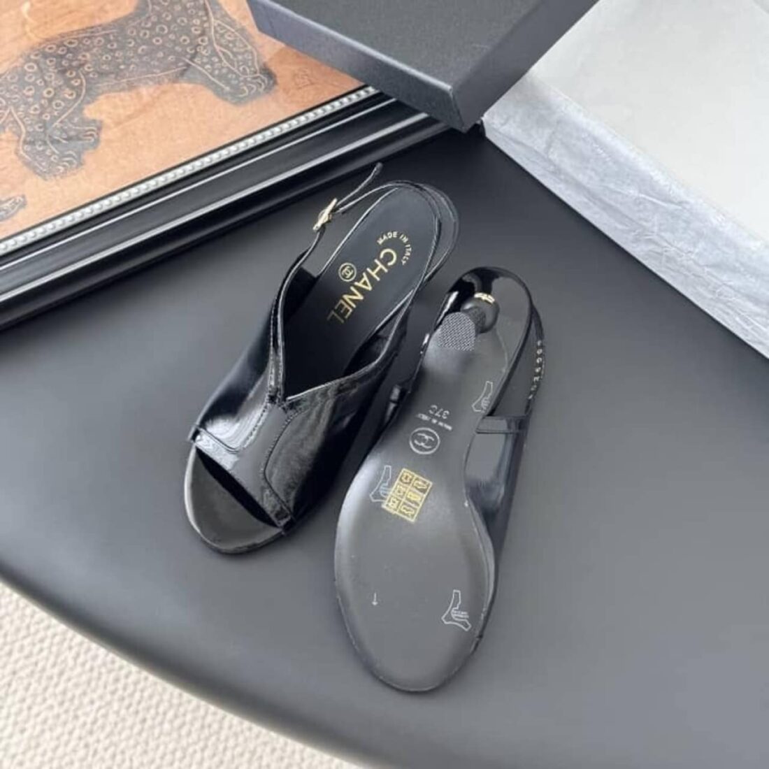 Chanel 2024/25 Metiers d art Sandals Shiny Black G46538 B20968 94305 - Image 2
