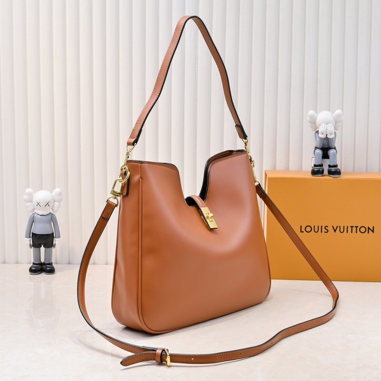 Louis Vuitton Large Hobo Bag Brown 36Cm - Image 3