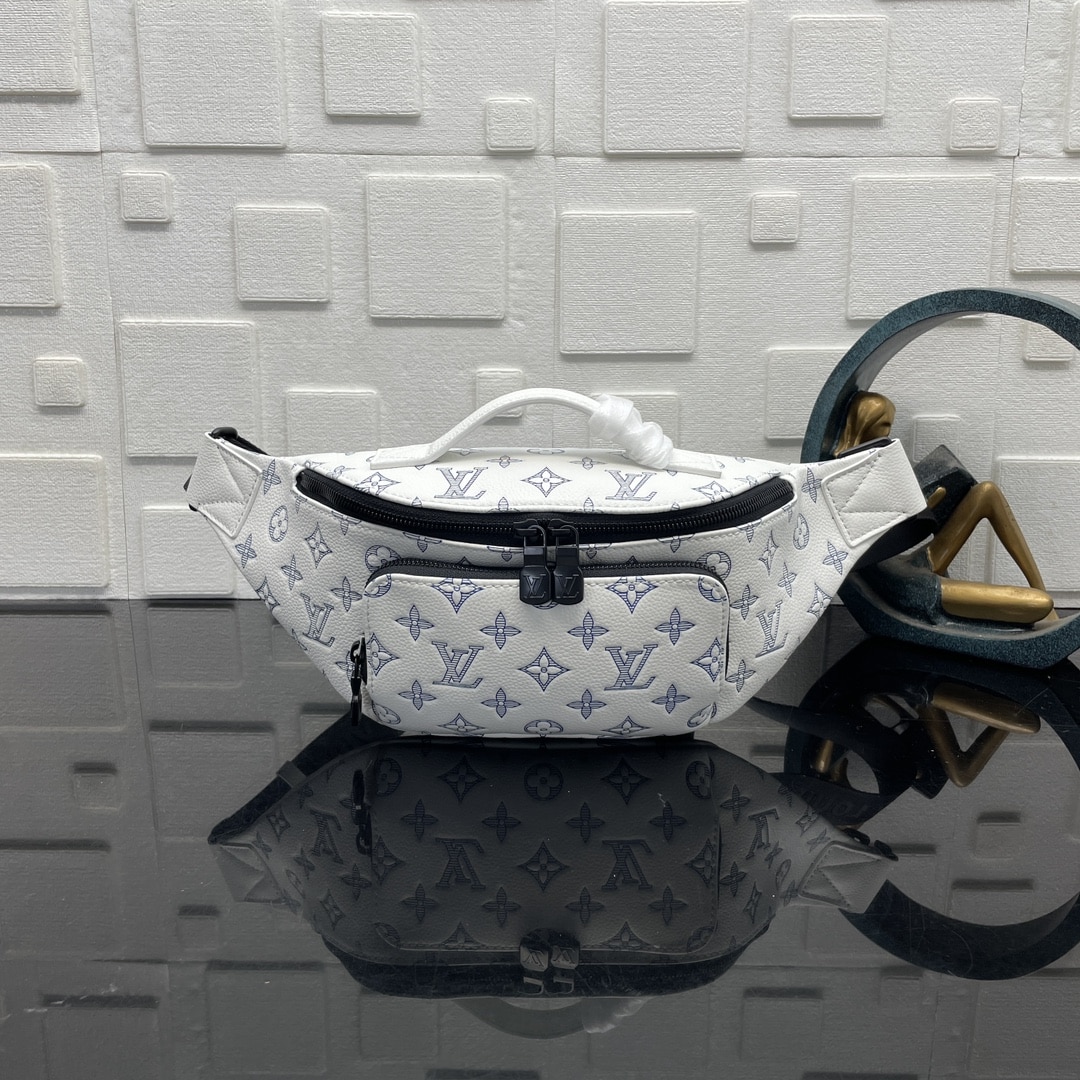 Super Vip 1:1 – Louis Vuitton Rush Bumbag White 30Cm M25227 - Image 2