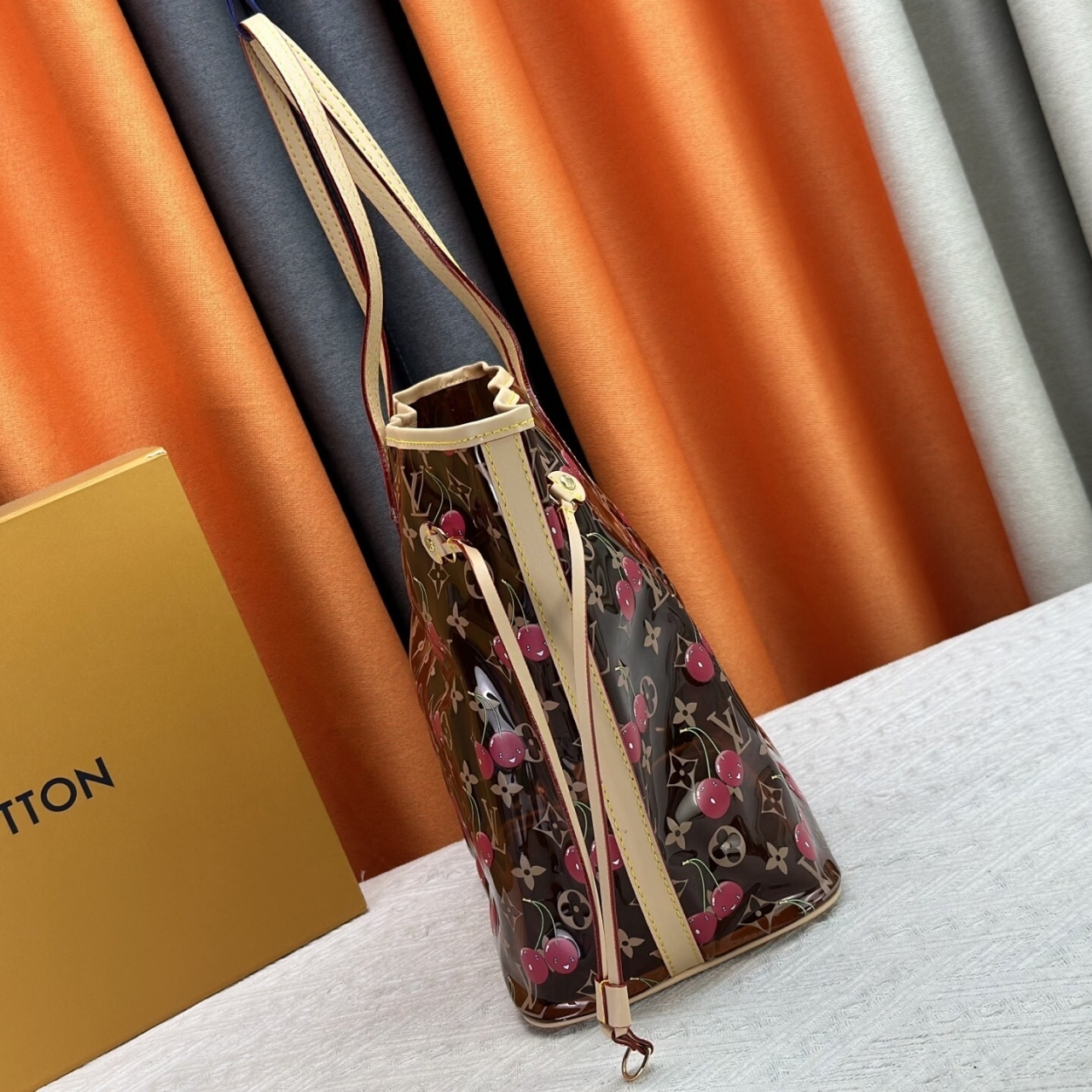 Louis Vuitton Nevefull MM Bag Monogram Cerise 31Cm - Image 5