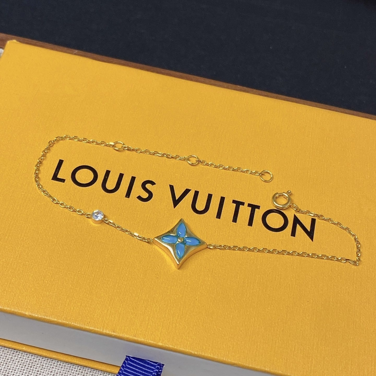 Louis Vuitton Color Blossom BB Star Bracelet Yellow Gold Q05977 - Image 4