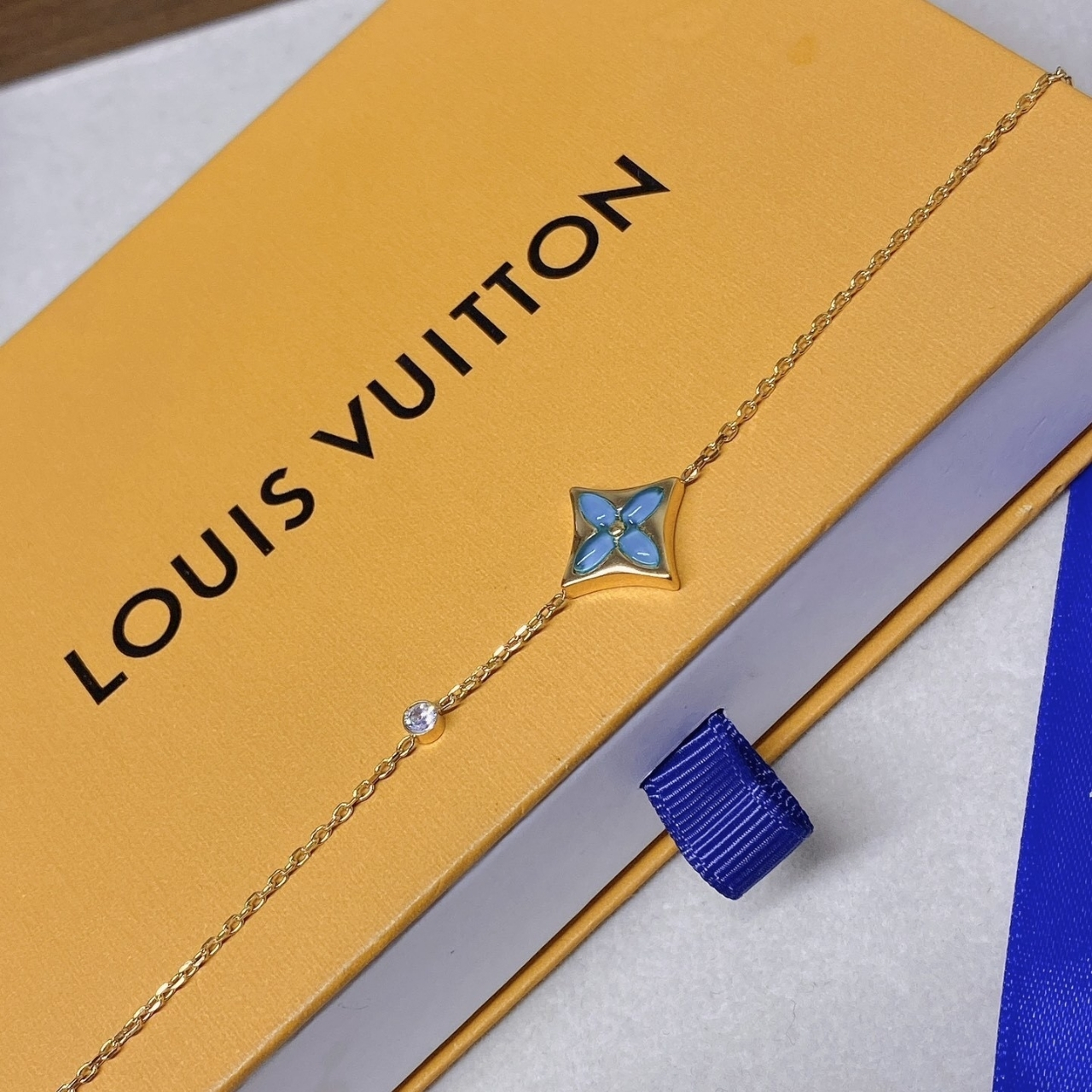 Louis Vuitton Color Blossom BB Star Bracelet Yellow Gold Q05977 - Image 5