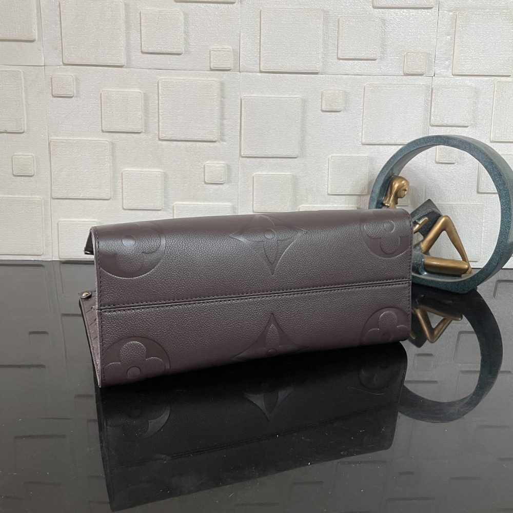 Super Vip 1:1 – Louis Vuitton Onthego MM Bag Monogram Wine Red 35Cm M12967 - Image 6