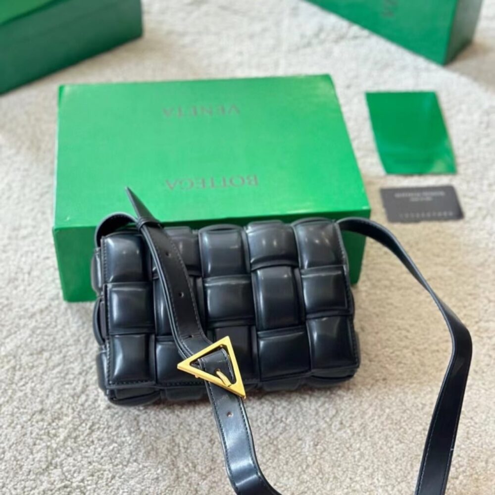 Alternative view of Bottega Veneta Padded Cassette Bag Black 22Cm 717506 VCQR1 8425