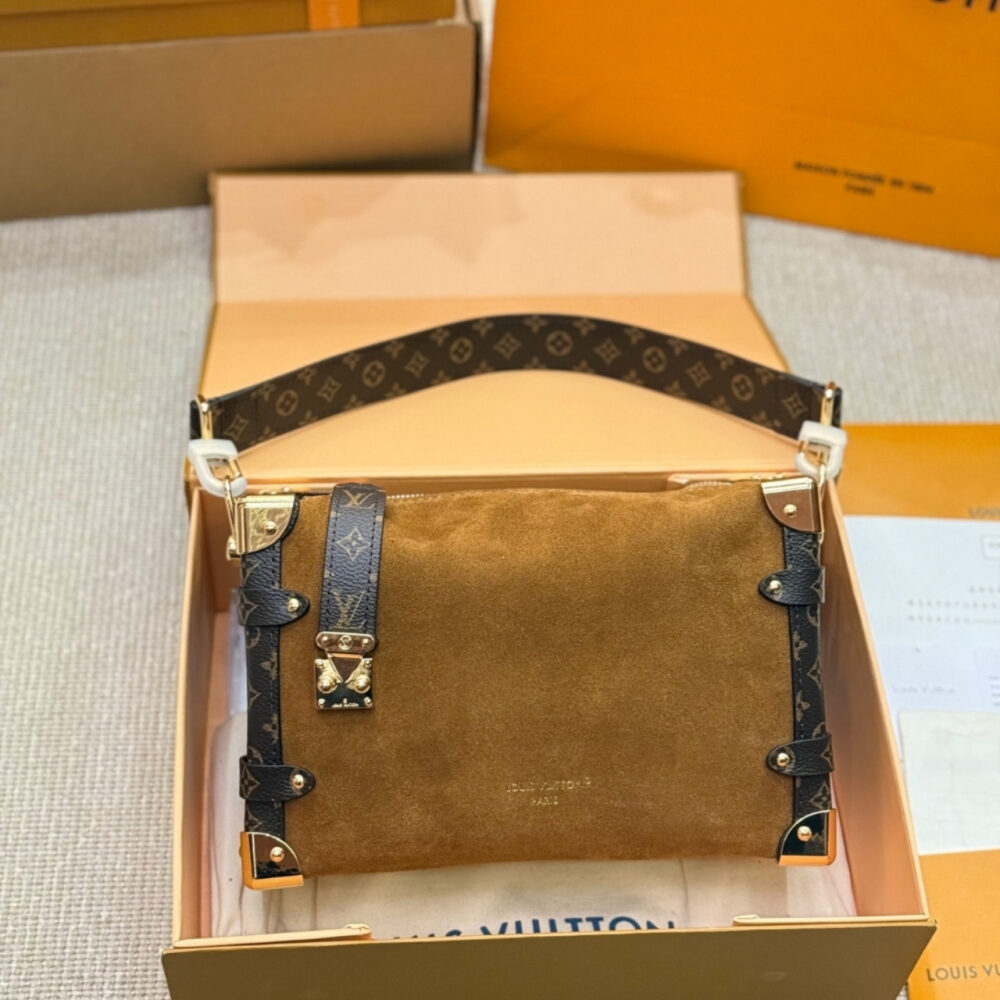 Alternative view of Louis Vuitton Side Trunk MM Tan 18Cm M15072