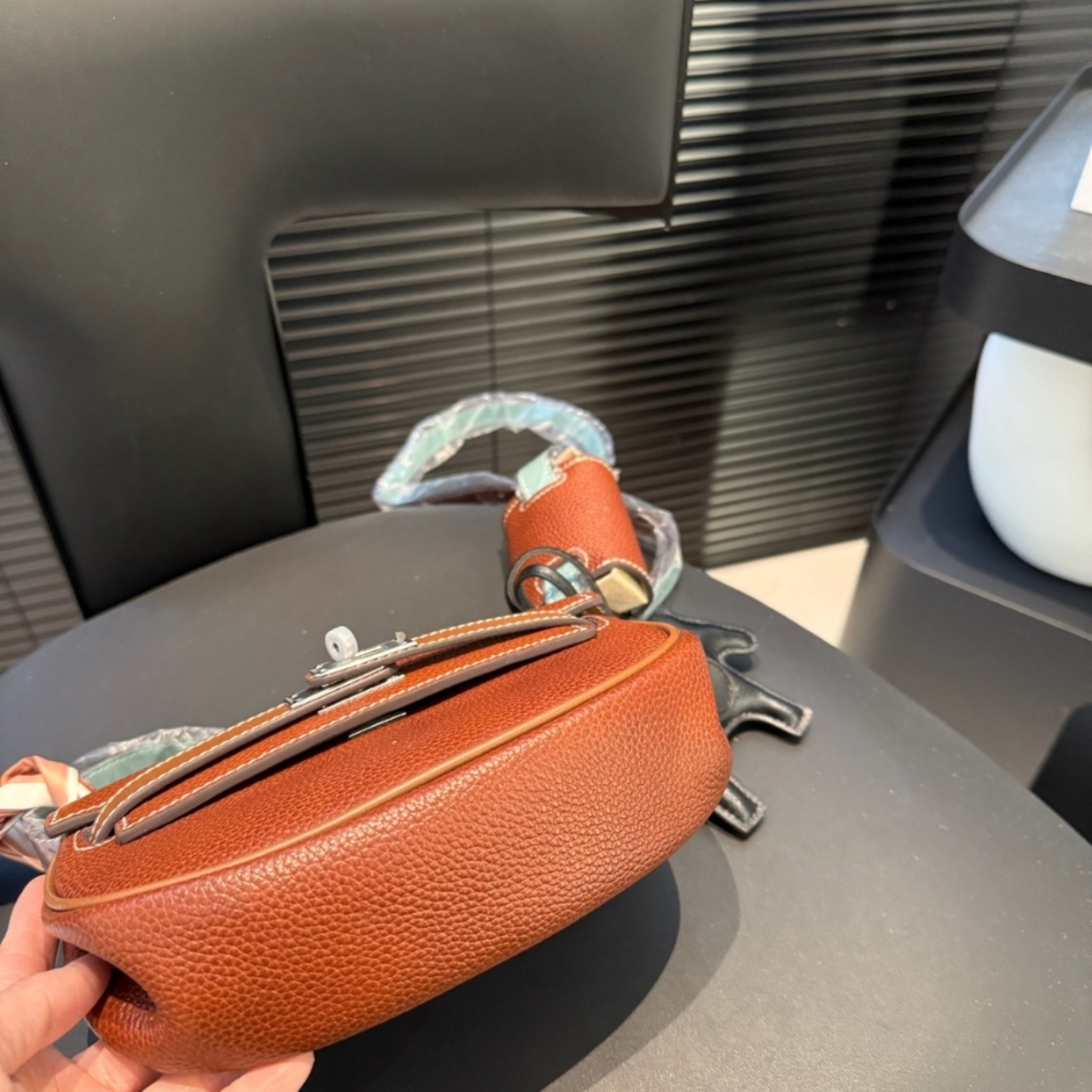 Hermes Kelly Moove Swift Silver Hardware Orange 20Cm - Image 7