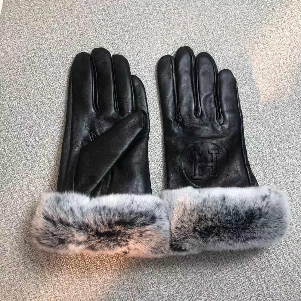 Hermes Classic Gloves Black - Image 4