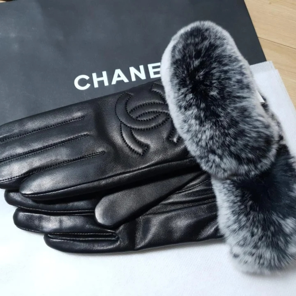 Chanel CC Signature Gloves Black - Image 3