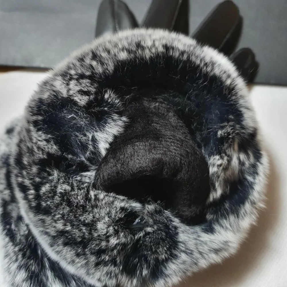 Chanel CC Signature Gloves Black - Image 5