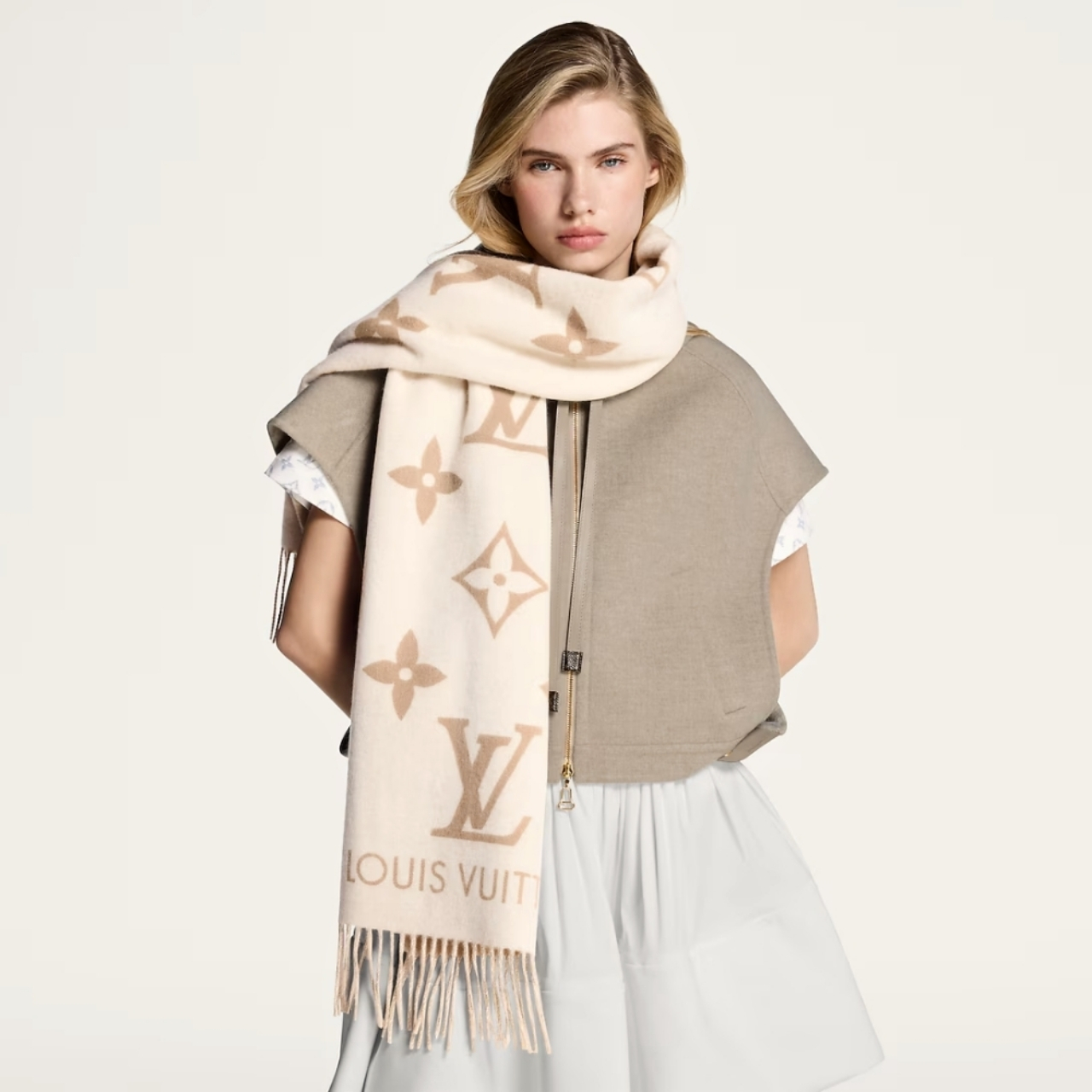 Louis Vuitton Reykjavik Scarf Beige 180Cm M78123 - Image 5