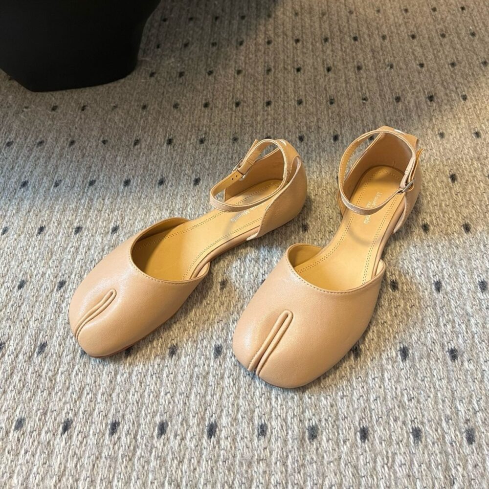 Alternative view of Super Vip 1:1 - Maison Margiela Tabi Ankle Strap Sandals Beige