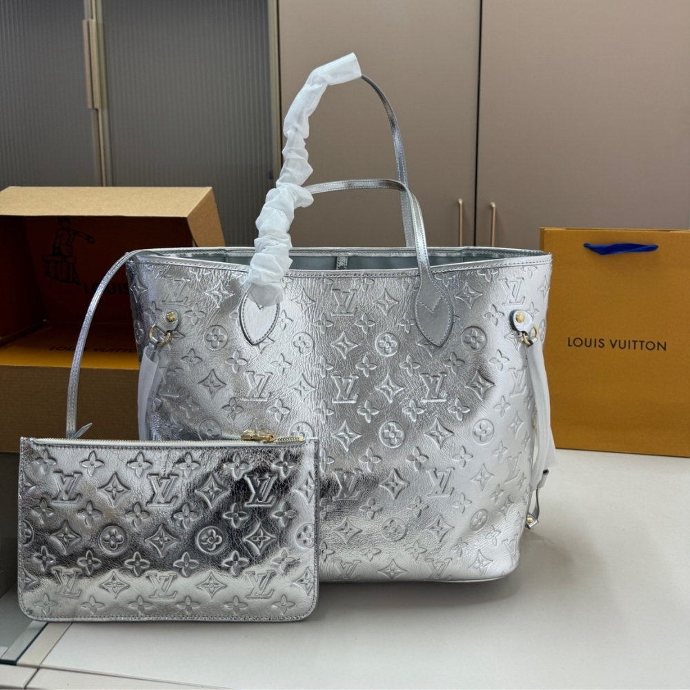 Alternative view of Louis Vuitton Neverfull MM Monogram Miroir Silver 31Cm