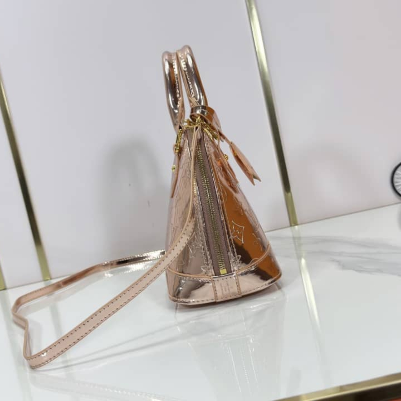 Louis Vuitton Alma BB Copper Gold 23Cm M27037 - Image 4