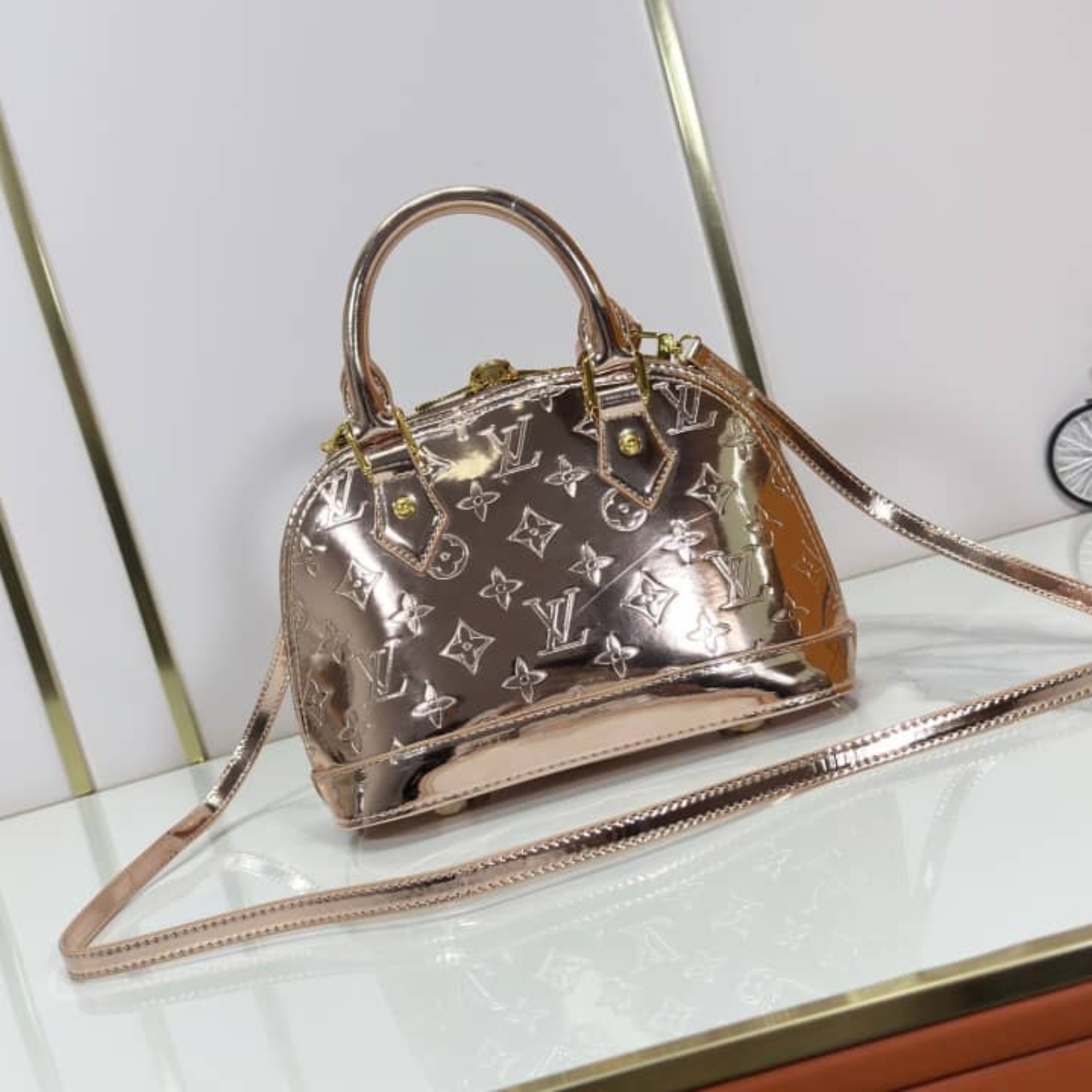 Louis Vuitton Alma BB Copper Gold 23Cm M27037 - Image 5