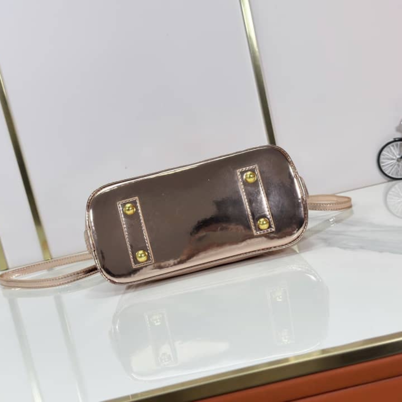 Louis Vuitton Alma BB Copper Gold 23Cm M27037 - Image 6