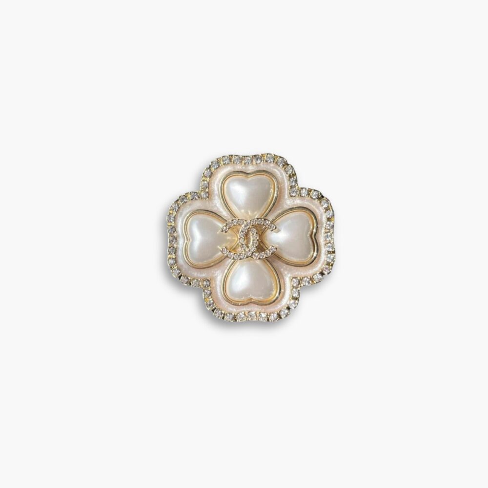 Chanel CC Flower Brooch Gold With Pearl Heart