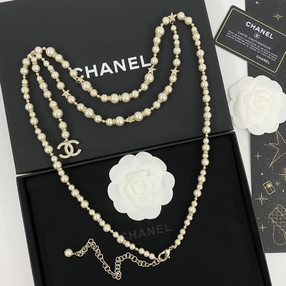 Alternative view of Chanel Pearl Necklace With Star And CC Logo