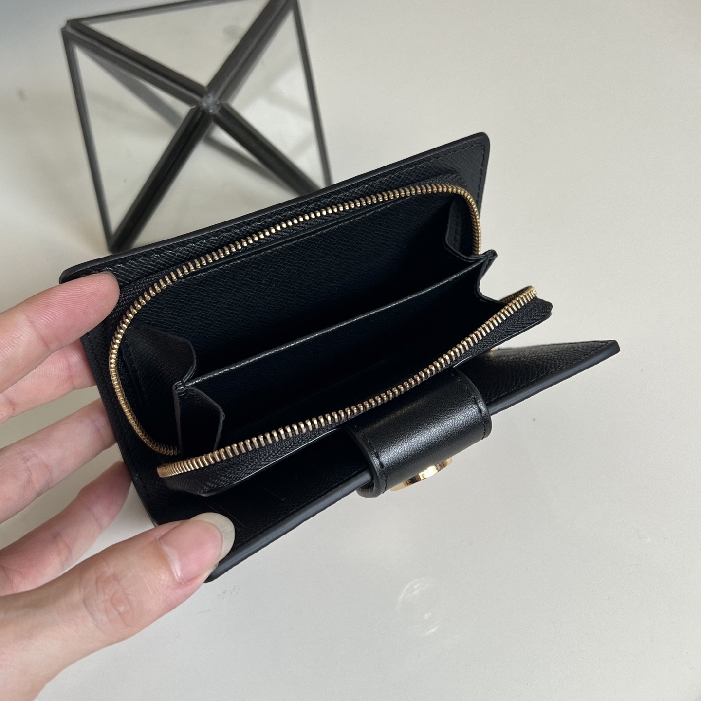 Louis Vuitton Juliette Wallet Monogram Giant Brown 13Cm M69432 - Image 7