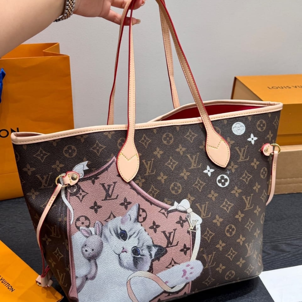 Louis Vuitton Neverfull MM Tote Monogram Canvas With Puppies 31Cm - Image 5