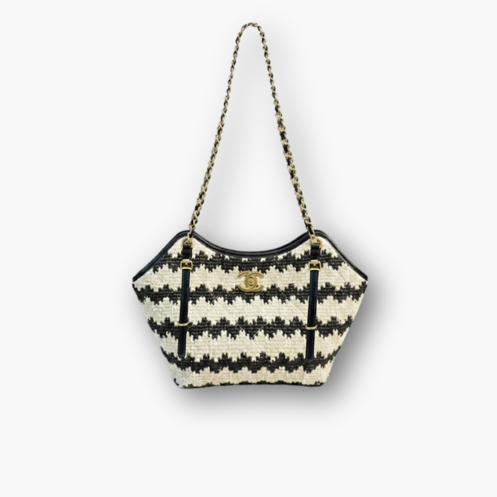 Chanel Small Shopping Bag Braided Straw And Gold Tone Metal Beige And Black 20Cm