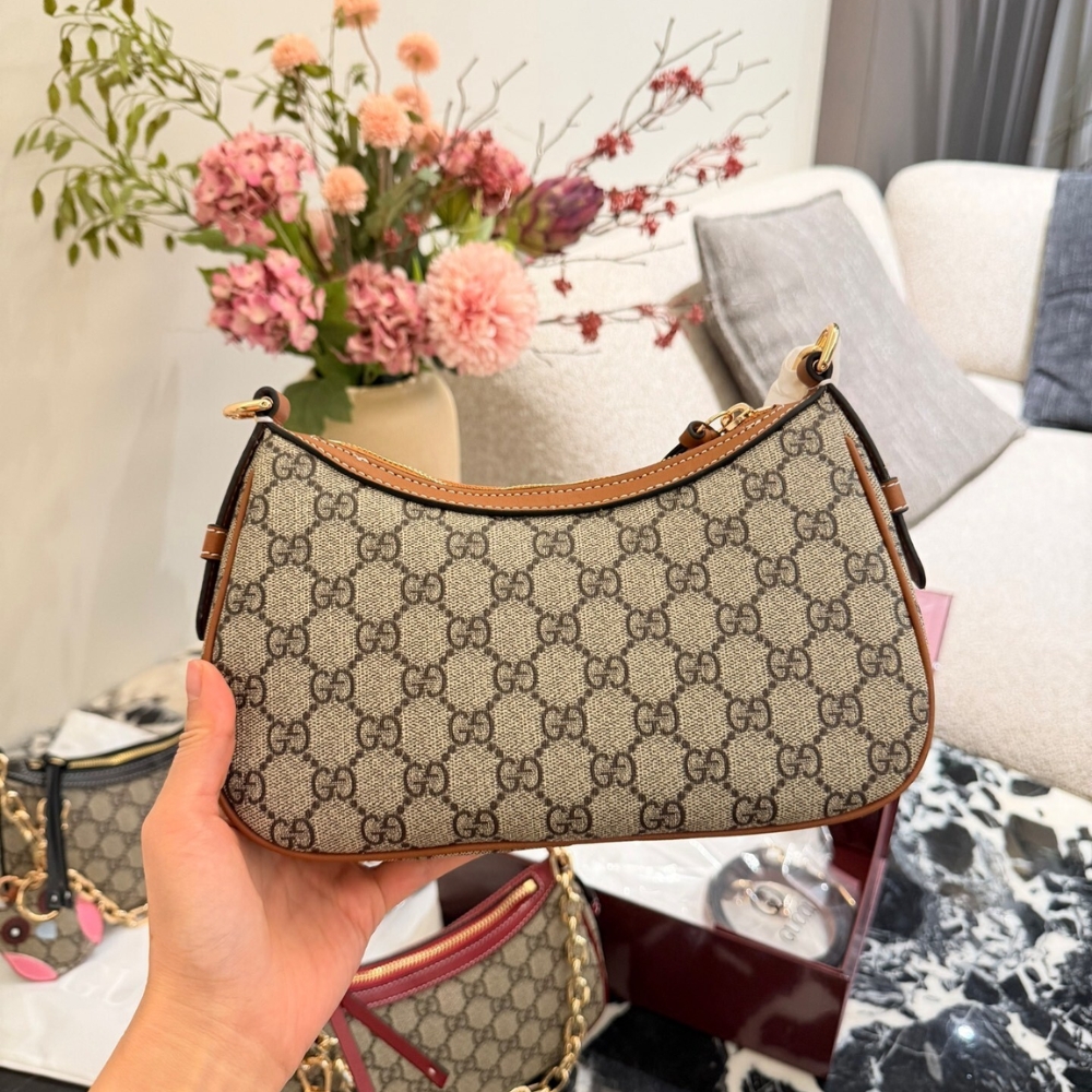 Gucci GG Emblem Small Shoulder Bag Beige And Dark Brown 25Cm 847447 FAD6L 9758 - Image 5