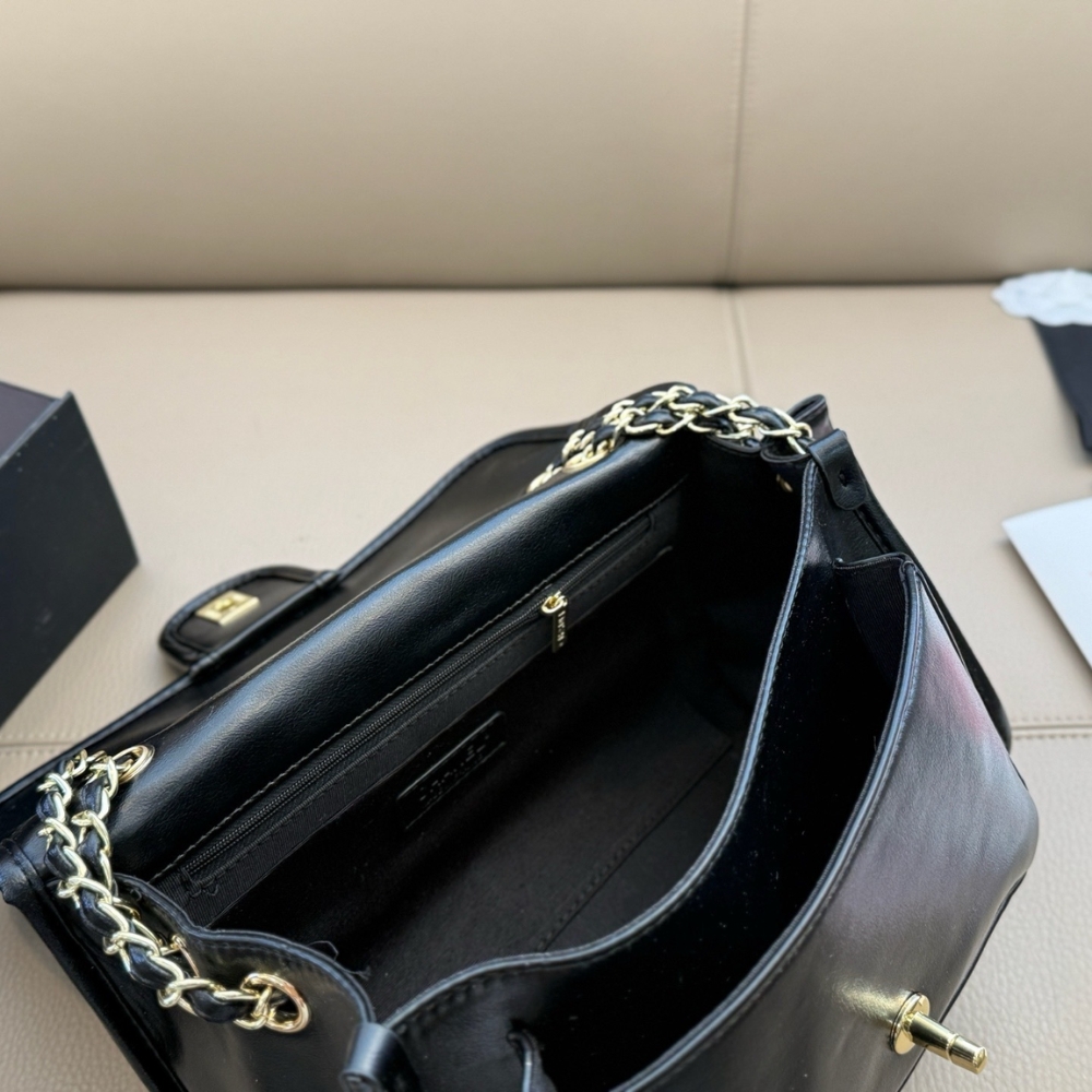 Chanel Large Straight Lined Flap Bag In Black 28Cm - Image 3