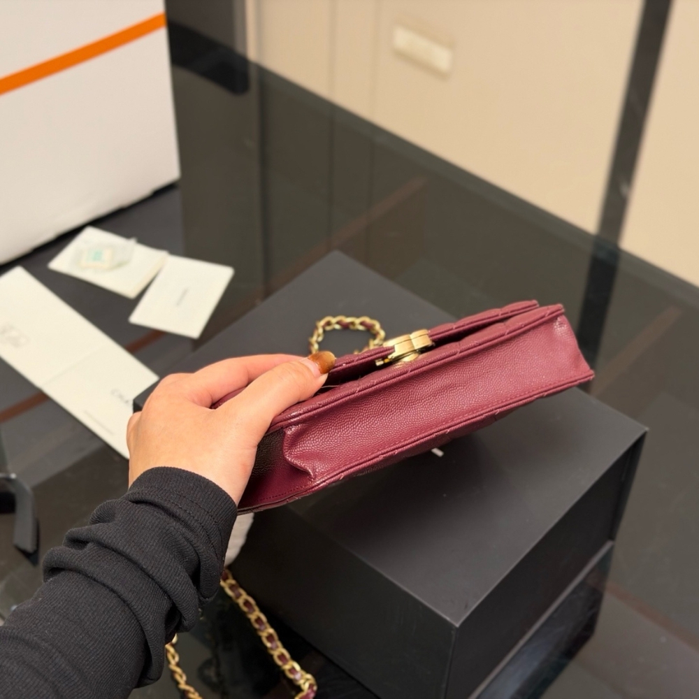 Chanel Wallet On Chain Gold Tone Metal Dark Burgundy 19Cm - Image 8