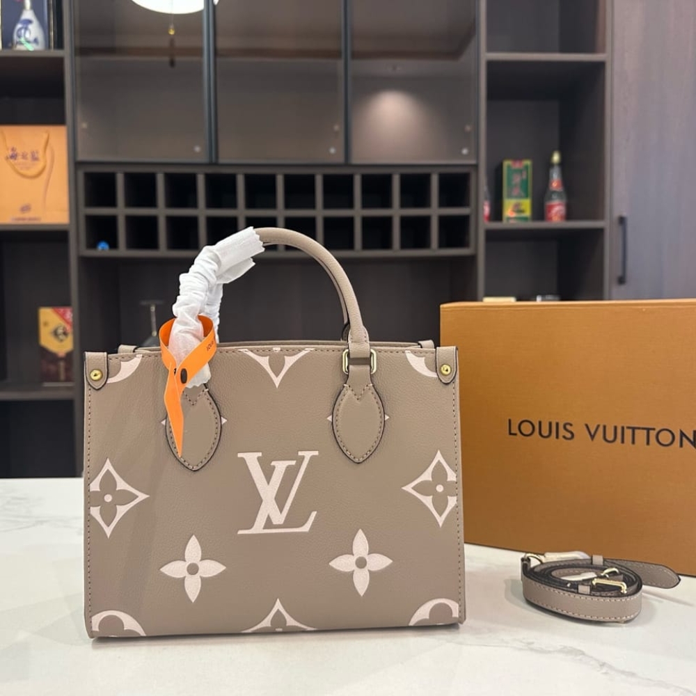 Alternative view of Louis Vuitton OnTheGo PM Bicolor Monogram Empreinte Cream 25Cm M45779