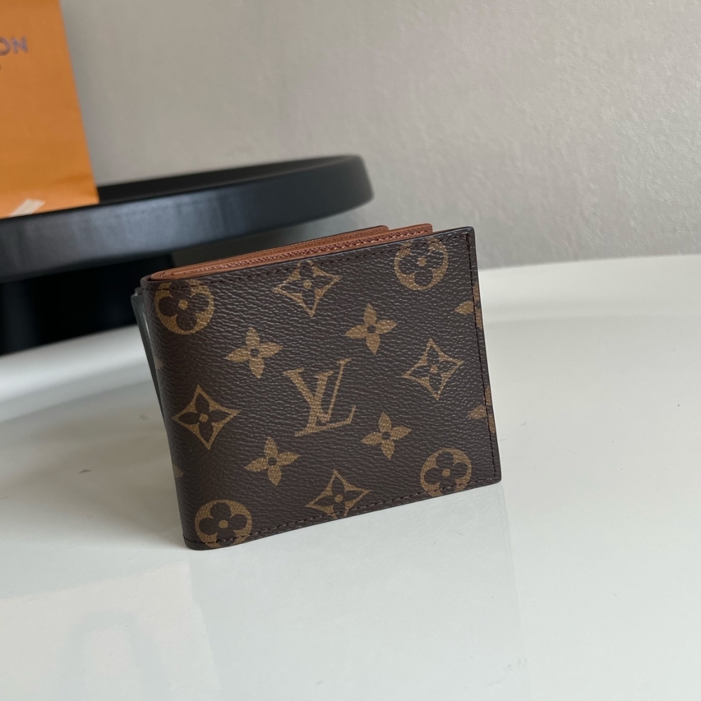 Alternative view of Louis Vuitton Amerigo Wallet Brown 12Cm