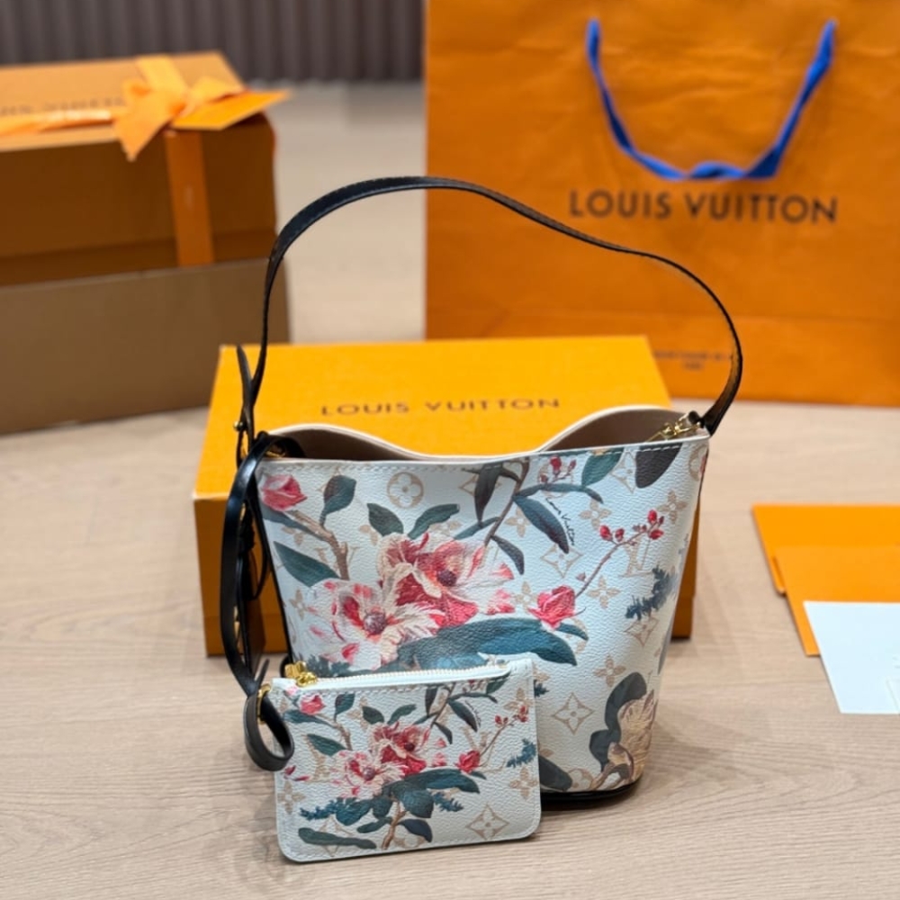 Alternative view of Louis Vuitton All In BB Monogram Dune 18cm M29067