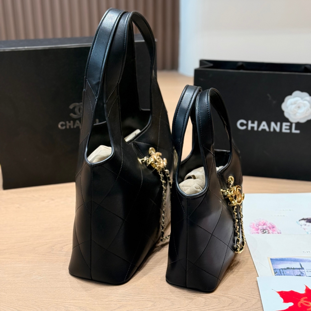 Chanel Small Shopping Bag Gold Tone Hardware Black 22Cm AS6132 B23332 94305 - Image 5