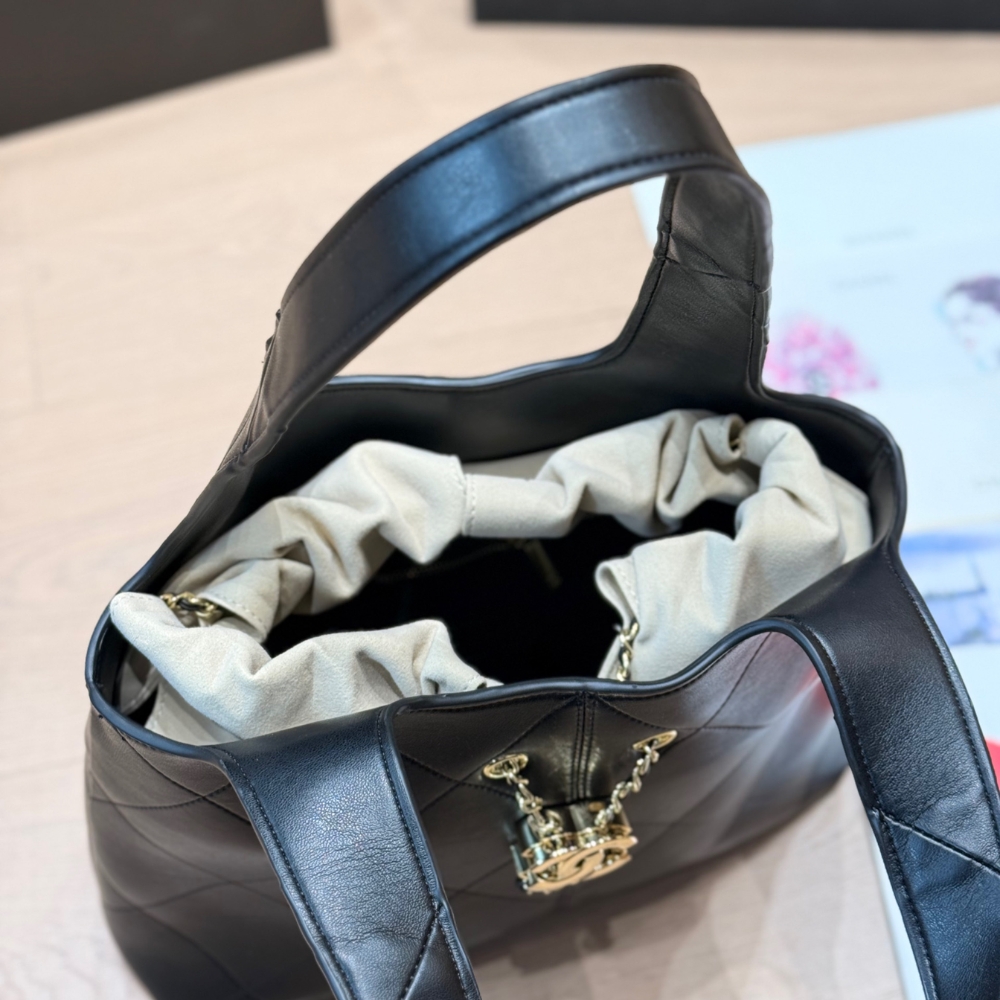 Chanel Small Shopping Bag Gold Tone Hardware Black 22Cm AS6132 B23332 94305 - Image 6