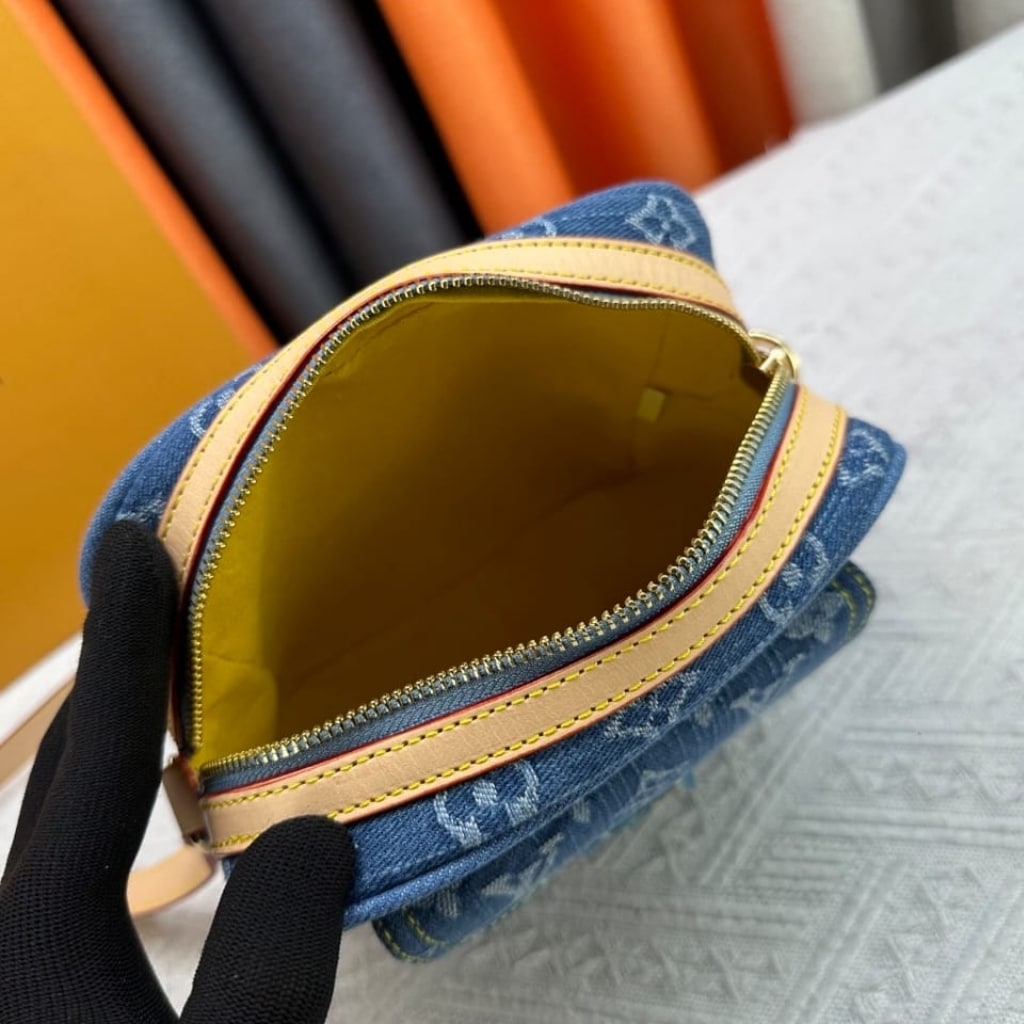 Louis Vuitton Camera Bag Monogram Denim Blue 20cm - Image 5