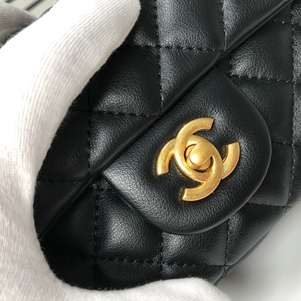 Chanel Flap Bag Mini Rectangular Pearl Crush Gold Black 20Cm AS1787 B18602 94305 - Image 6