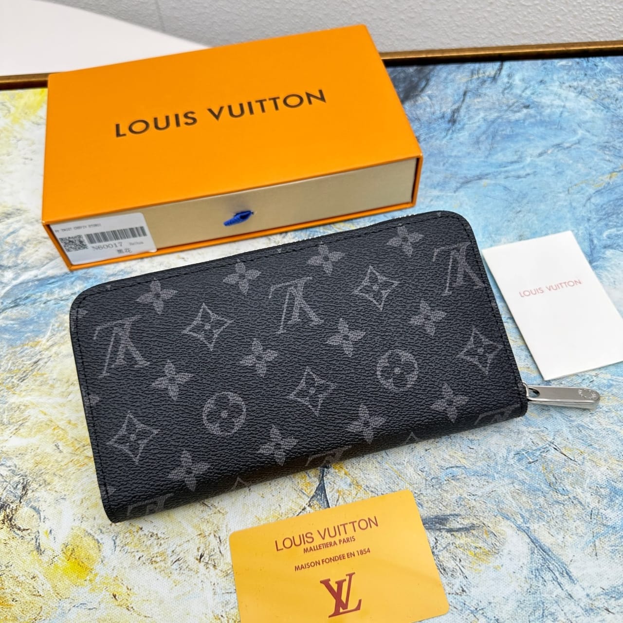 Louis Vuitton LV Zippy Organizer Monogram Black 19Cm M82081 - Image 5