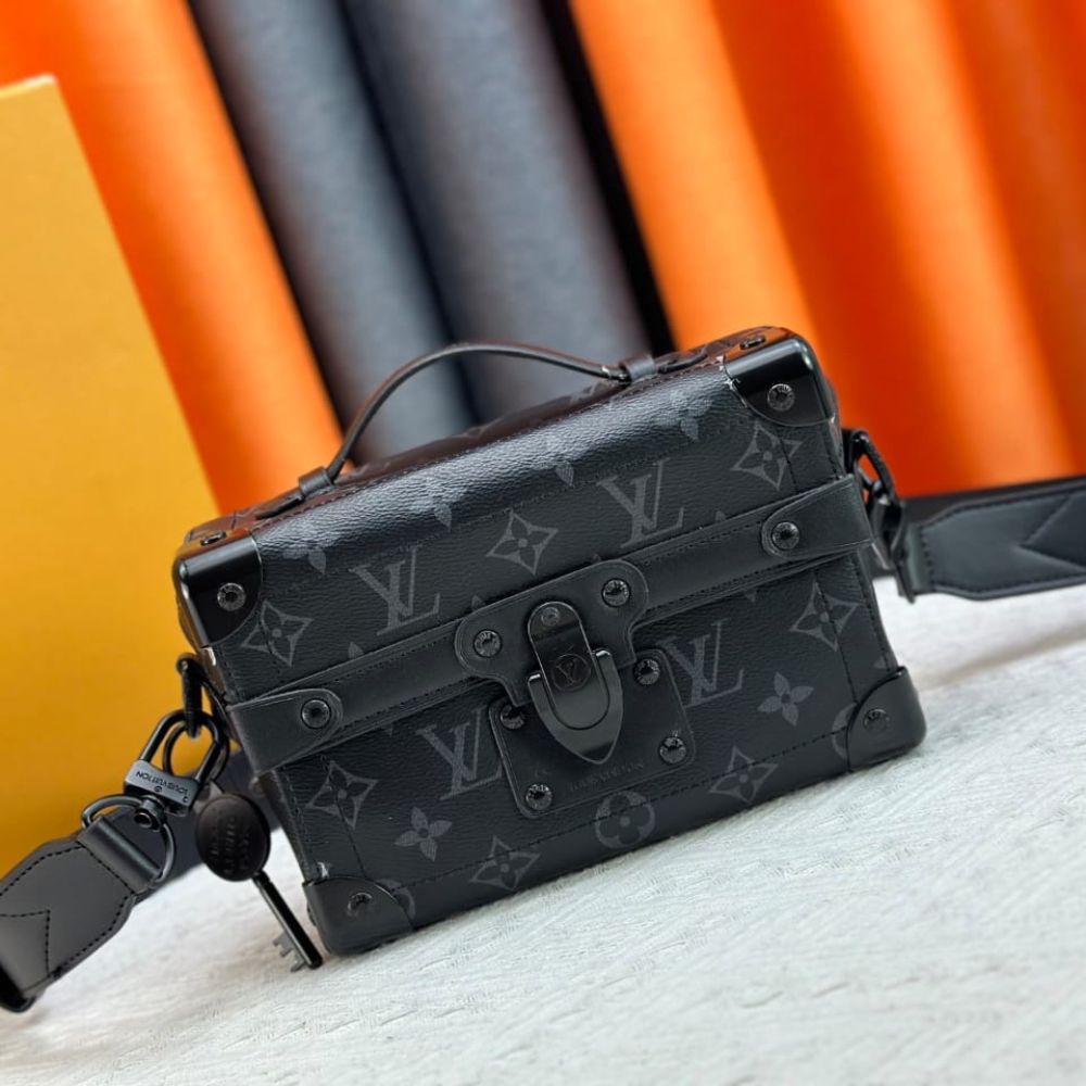 Alternative view of Louis Vuitton Soul Trunk Monogram Eclipse Black 19Cm M11743