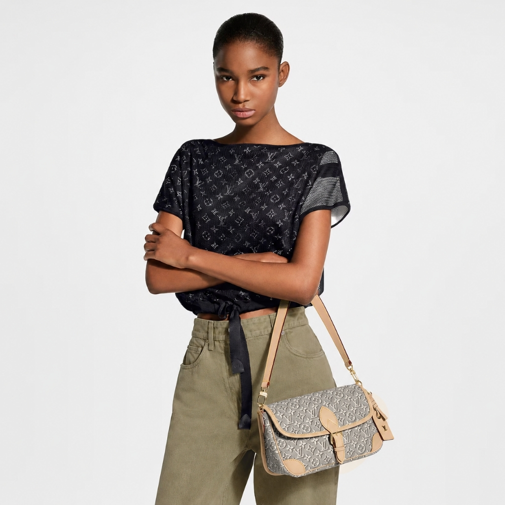 Louis Vuitton Diane PM Monogram Emblème Shoulder Bag Gray 24cm M29795 - Image 10