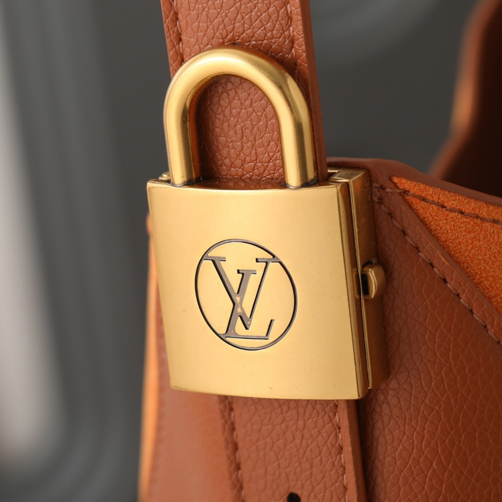 Louis Vuitton Low Key Hobo MM Grained And Suede Hobo Bag Cognac 28cm M29156 - Image 6