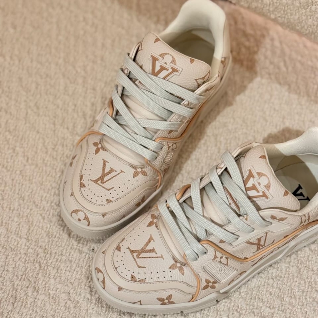 Mirror Quality – Louis Vuitton LV Trainer Sneaker Dune Beige 1AKYBW - Image 3